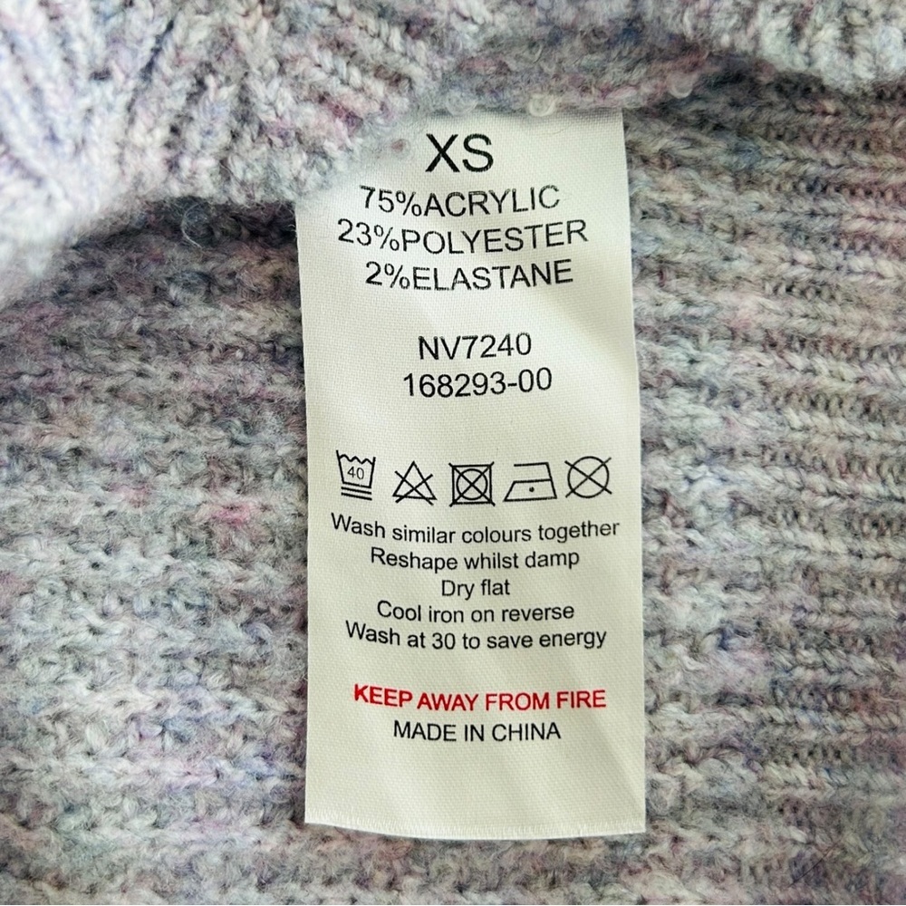 4/$20 Cupcake Clothing Speckled Cable Knit Sweater Scalloped Hem Knit Pullover - Picture 5 of 5